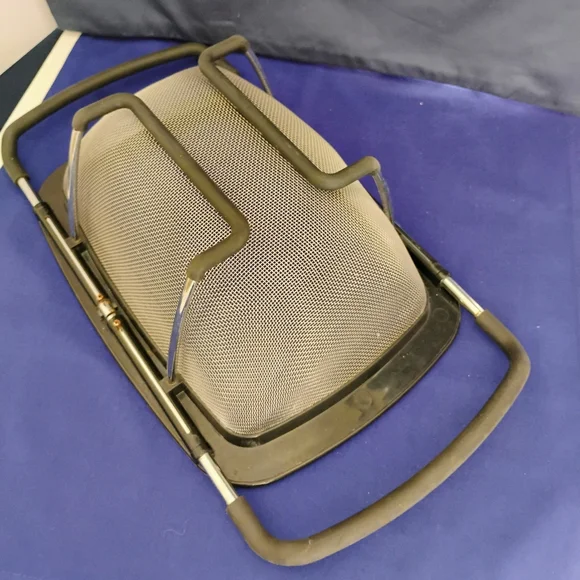 KitchenAid Expandable Colander - Picture 4 of 8